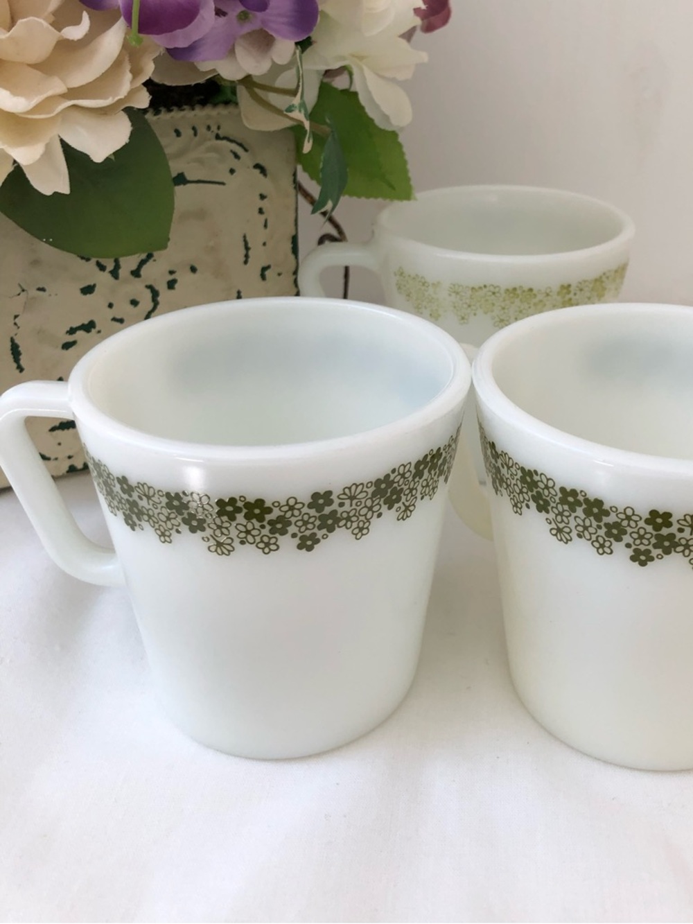 Vintage Pyrex Spring Blossom Milk Glass Three Cups Mugs - Picture 3 of 12